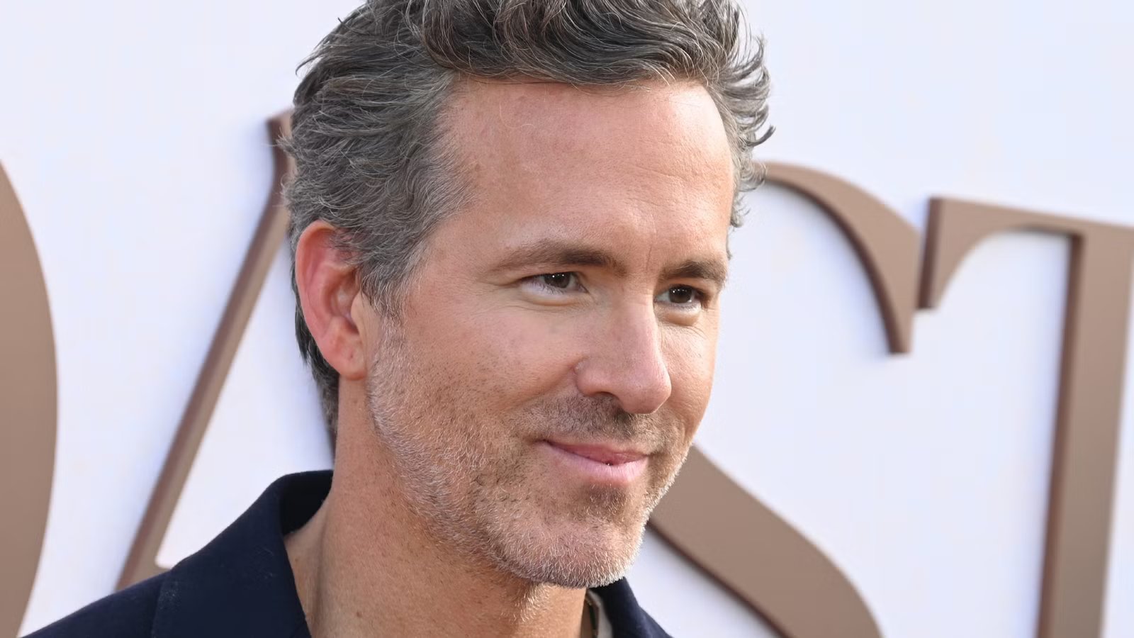 Akhir Sebuah Era: Ryan Reynolds Mengakhiri Saga Menegangkan di Apple TV!