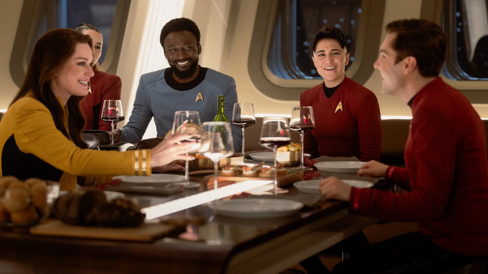 Star Trek EPs Ungkap Masa Depan Karakter "Strange New Worlds" Masih "Belum Pasti" di Potensi Finale Series!